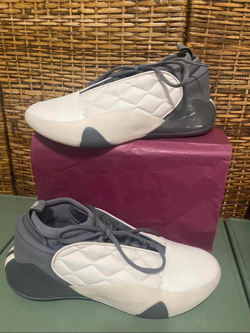 NWOB Adidas Harden Vol. 7 Chalk White Grey Men's Size 15 New IE9257